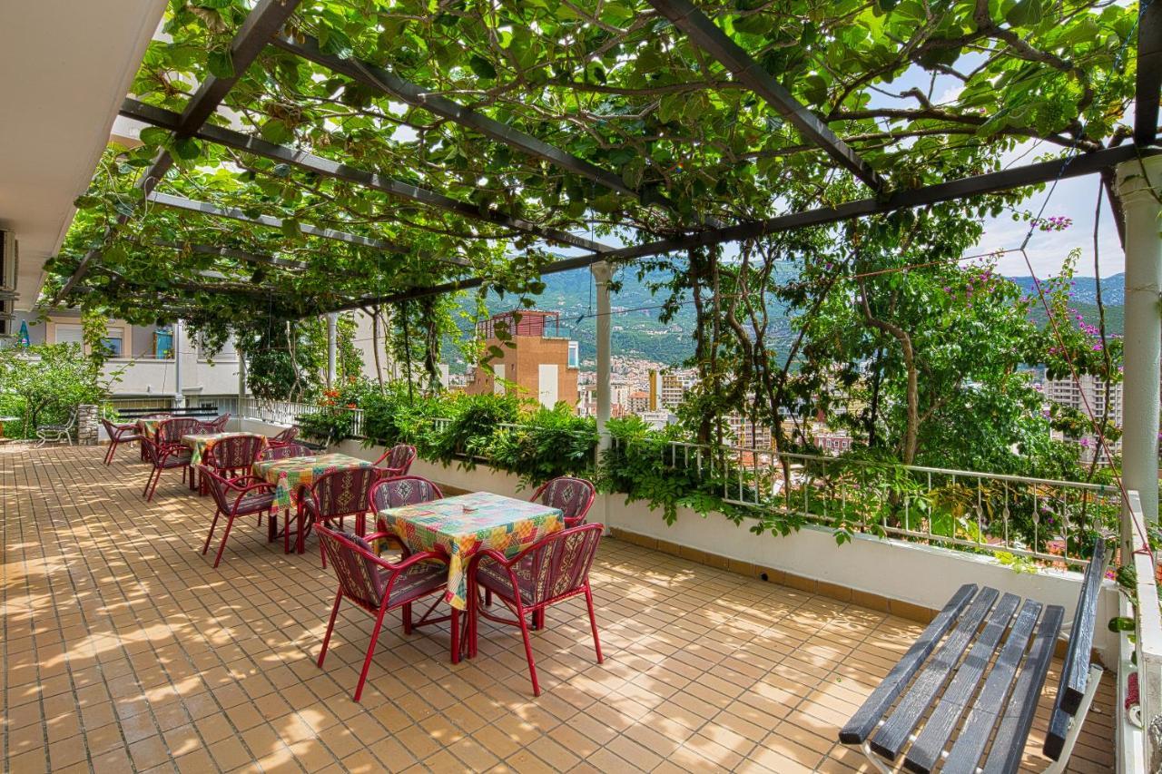 Guest House Madra Будва Екстериор снимка