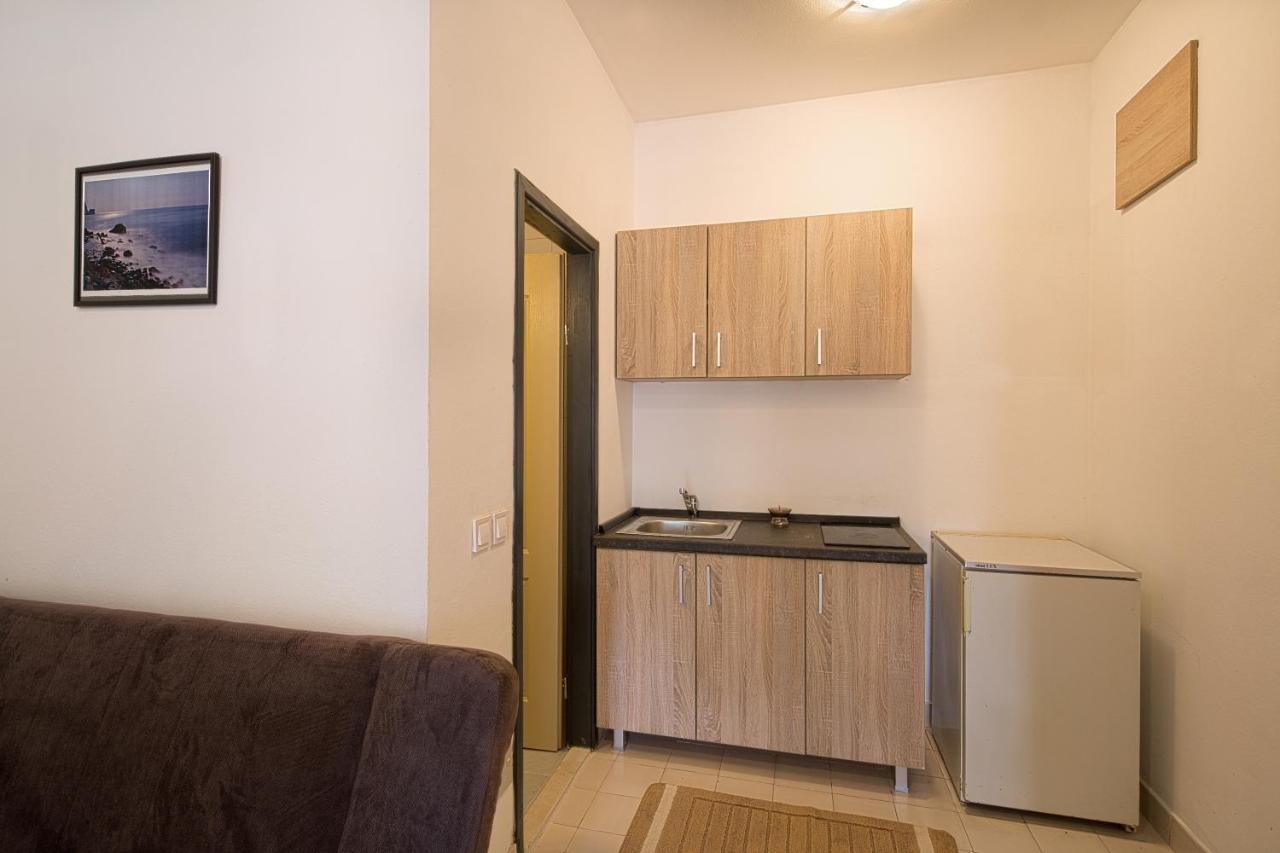 Guest House Madra Будва Екстериор снимка
